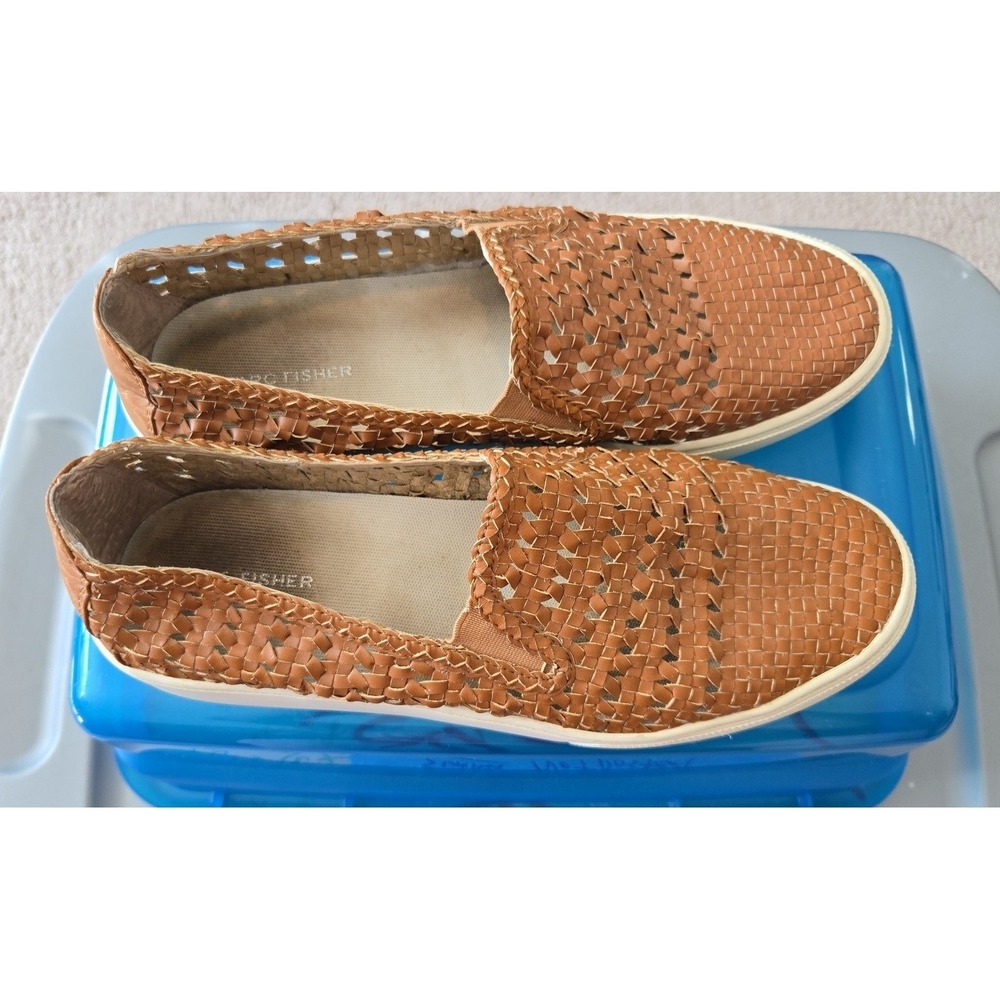 Marc Fisher Slip on Sneaker Shoes Womans Size 10 Has cut out designs light Brown